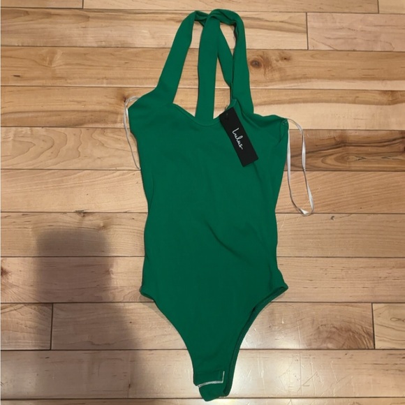 LULU’S WEEKEND OUTING GREEN RIBBED CROSS-FRONT BODYSUIT - Picture 3 of 6